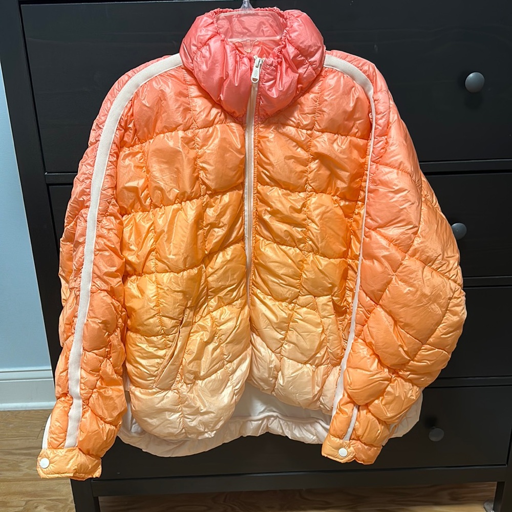 NWT Colorful FP ombré puffer jacket
